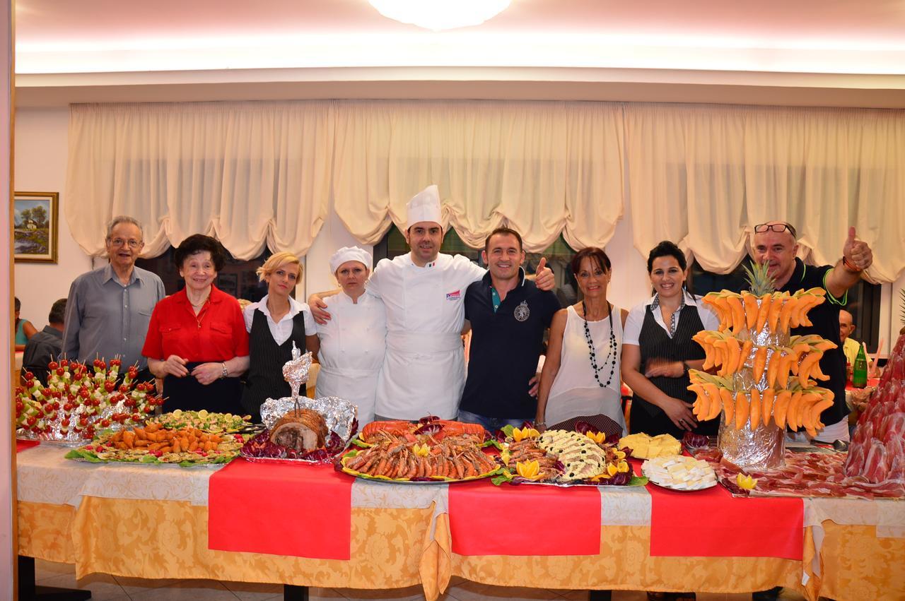 Hotel Ristoro Bellaria-Igea Marina Ngoại thất bức ảnh