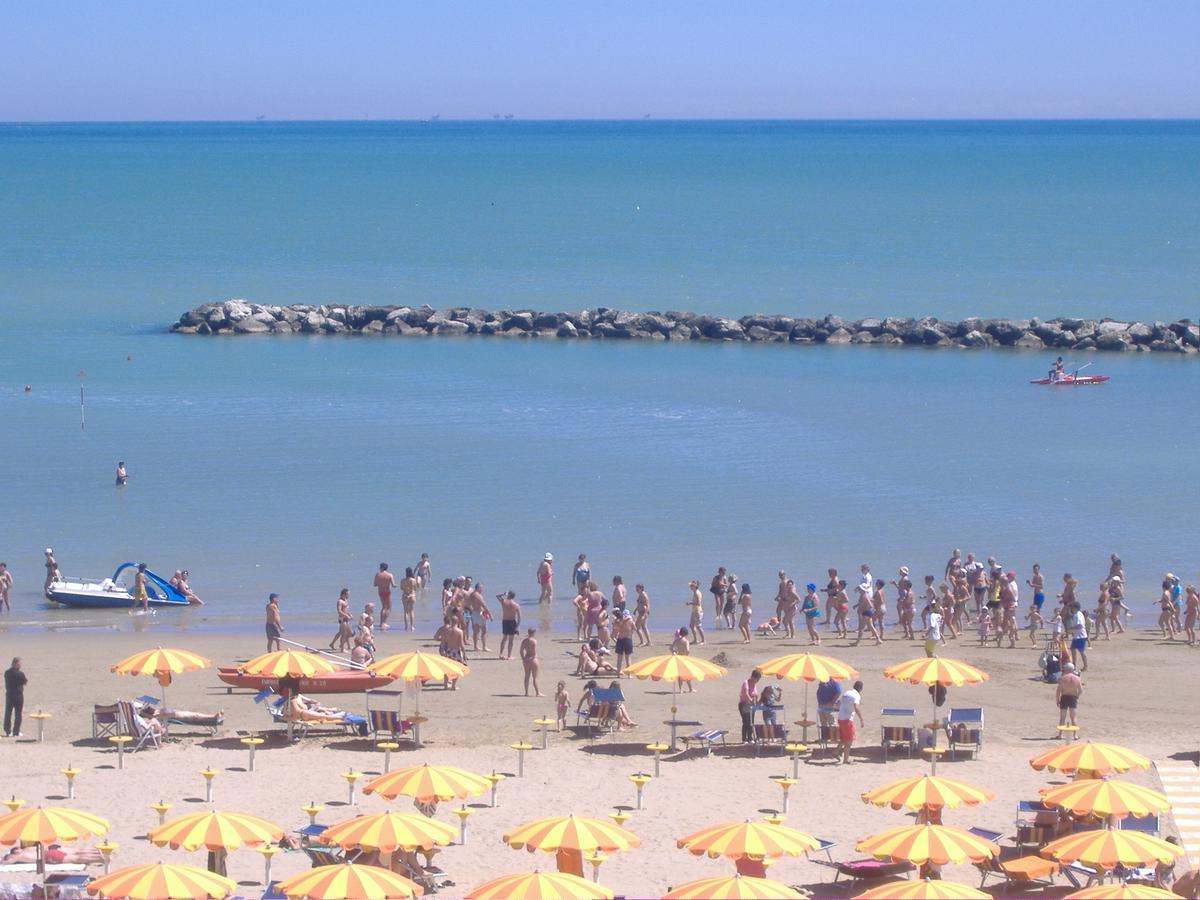 Hotel Ristoro Bellaria-Igea Marina Ngoại thất bức ảnh